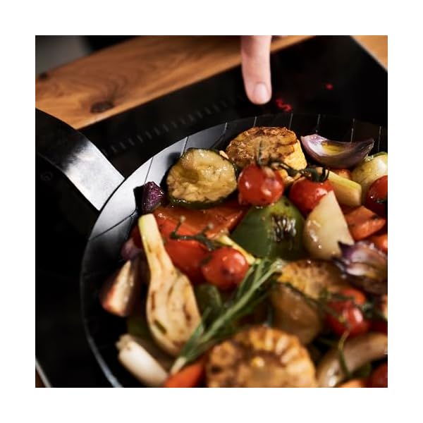 Zwilling forged 11 inch carbon steel fry pan 1 silver  urban country home decor